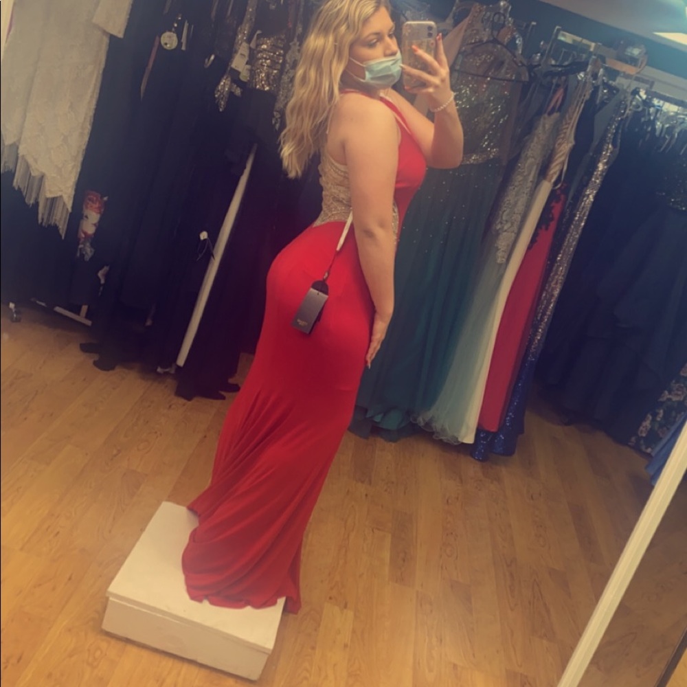 Red prom dress